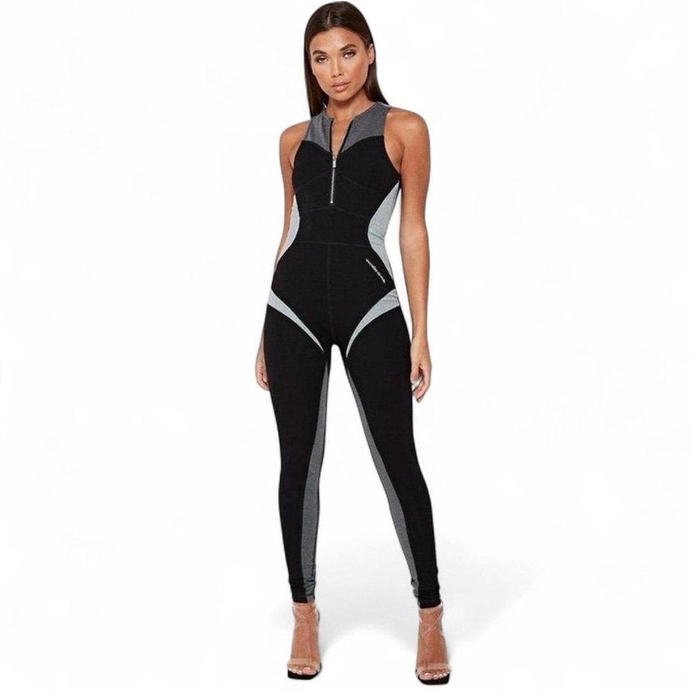 Manière De Voir Black and Gray Panelled Zip Front Jumpsuit